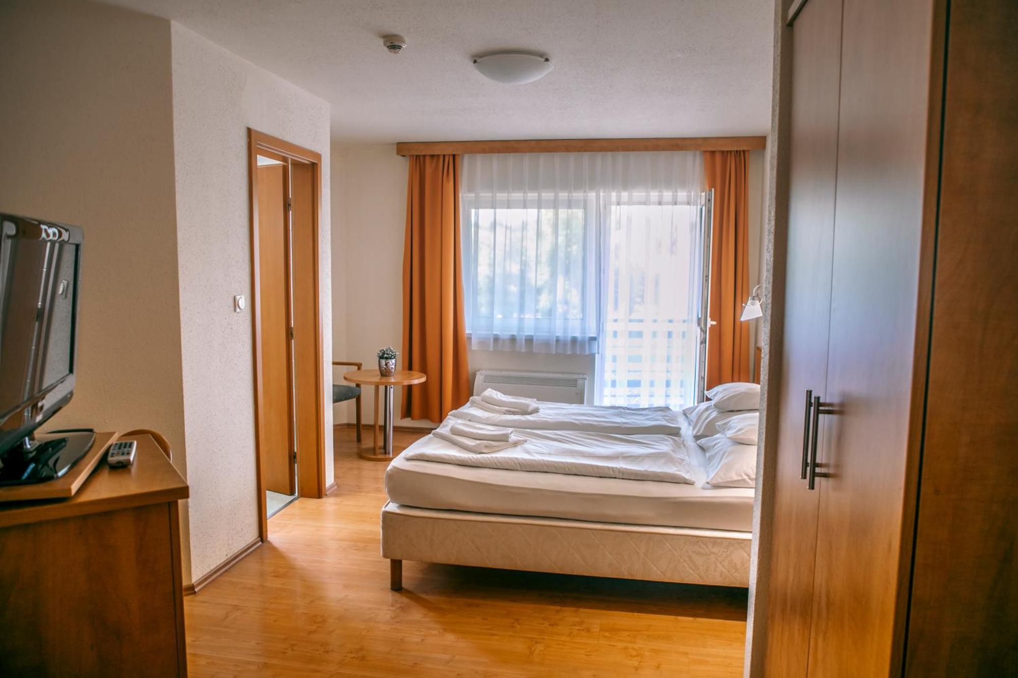 Aqua Therm Hotel 잘라카로쉬 외부 사진